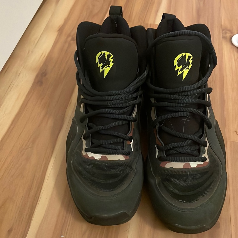 Nike Air Penny V 5 Camo Men's Basketball Shoes Size 10